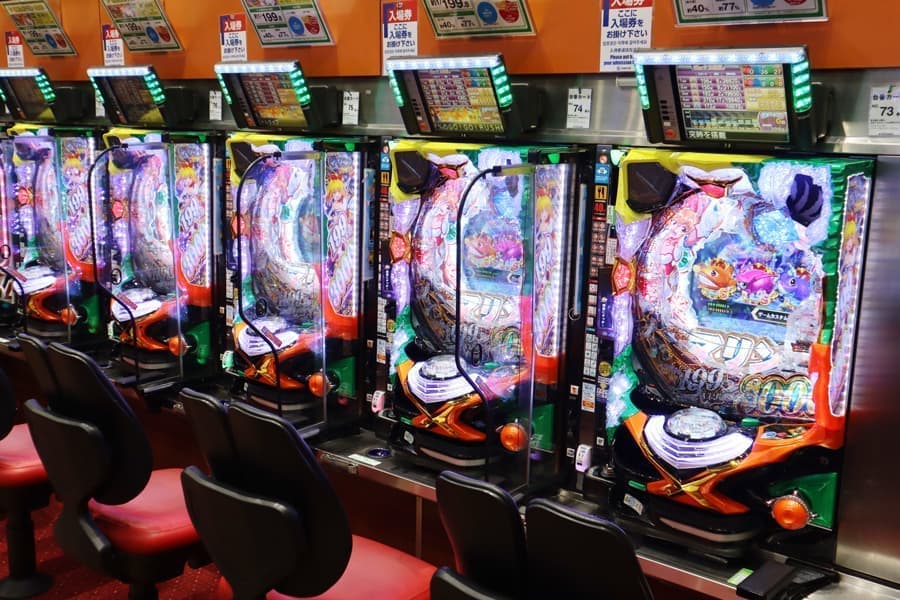 Maruhan Shinsekai interior